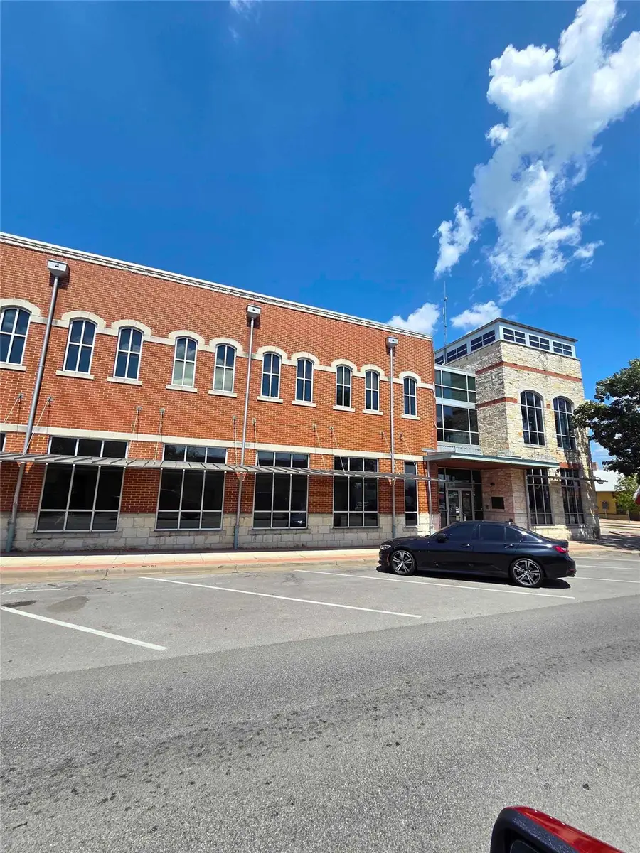 403 S Burleson St, Kyle, TX 78640 - #3