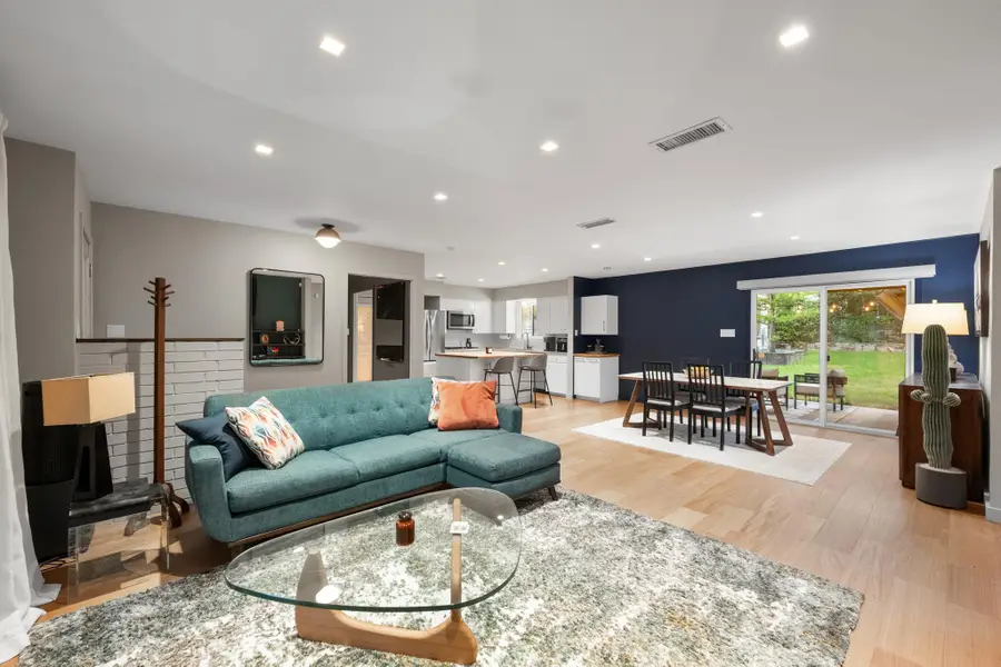 1723 Fawn Dr, Austin, TX 78741 - #3