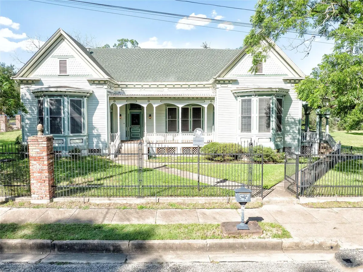350 N Madison St, La Grange, TX 78945 - #1