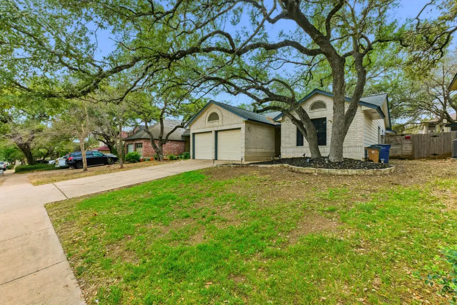 723 Shade Tree Dr, Austin, TX 78748 - #2