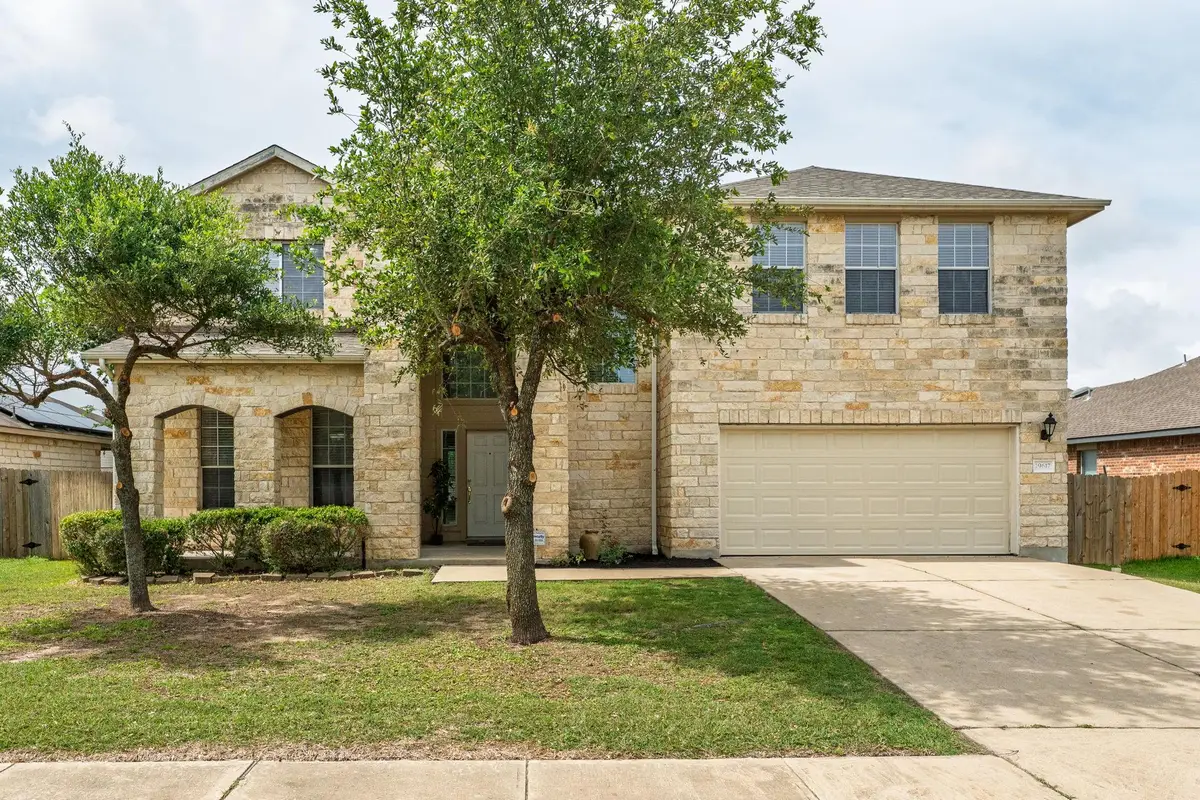 19617 Cheyenne Valley Dr, Round Rock, TX 78664 - #1