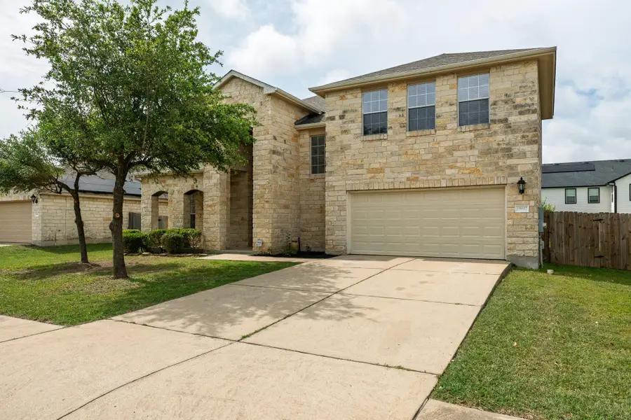 19617 Cheyenne Valley Dr, Round Rock, TX 78664 - #2
