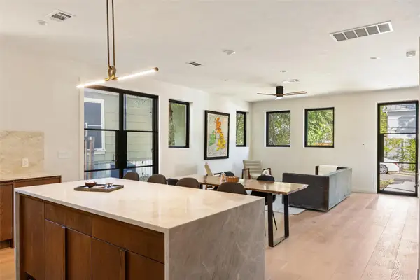 2305 E 21st St, Austin, TX 78722