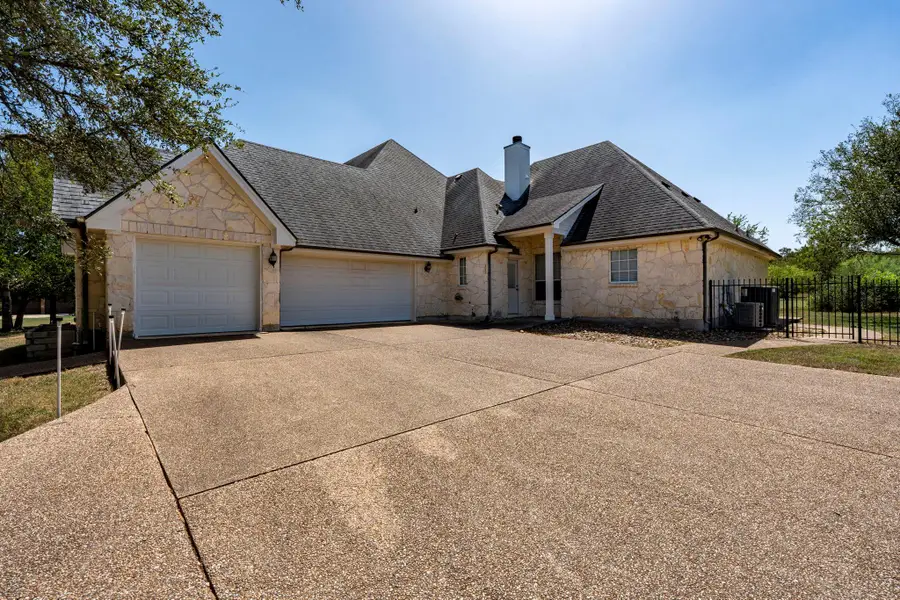285 W Overlook Mountain Rd, Buda, TX 78610 - #3