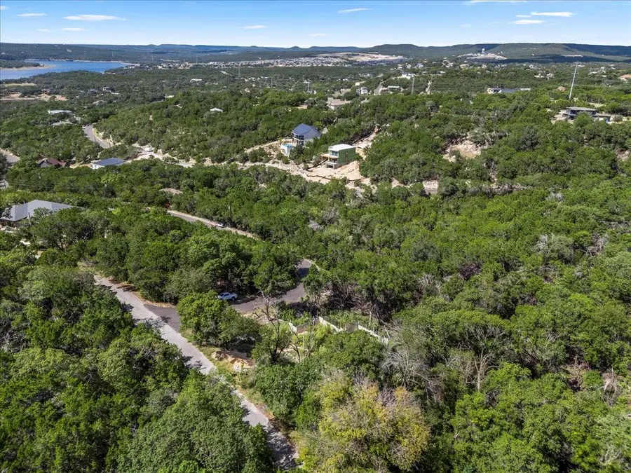 20710 Roundup Trl, Lago Vista, TX 78645 - Image #3