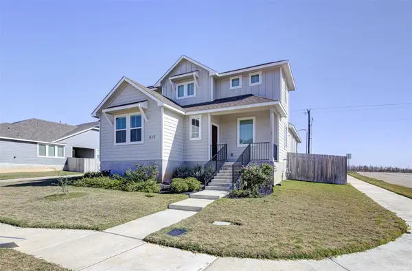 417 Ravens Crest Dr, Hutto, TX 78634