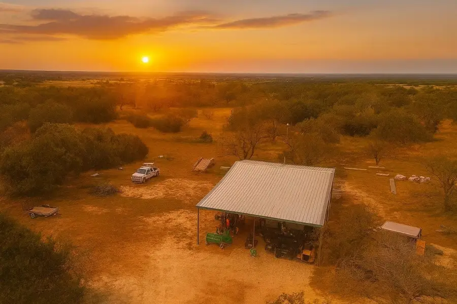 322 Maverick Way, Briggs, TX 78608 - Image #3