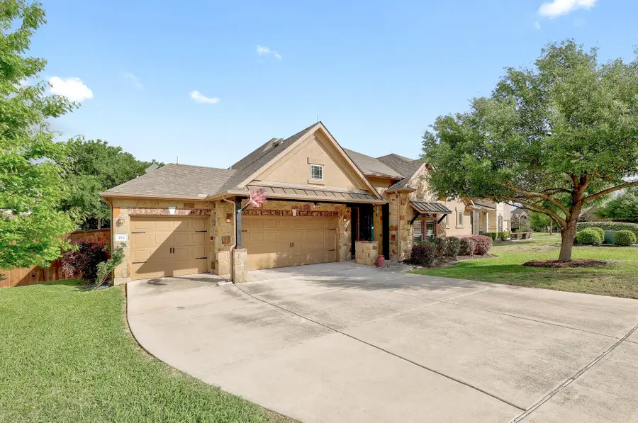 212 Monahans Dr, Georgetown, TX 78628 - #2