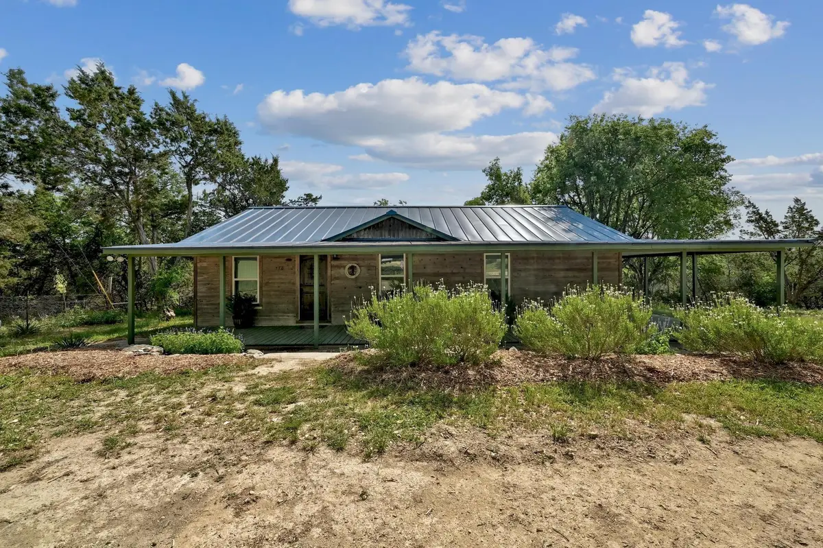 120 Buena Vista Vis, Blanco, TX 78606 - Image #1