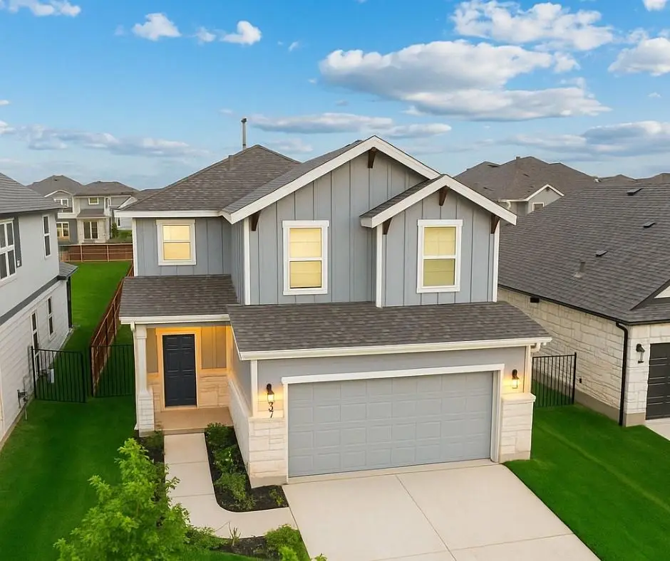 137 Bennington Dr, Liberty Hill, TX 78642 - #1