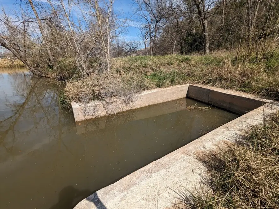 1902 W Fm 2147 Rd, Marble Falls, TX 78657 - Image #3