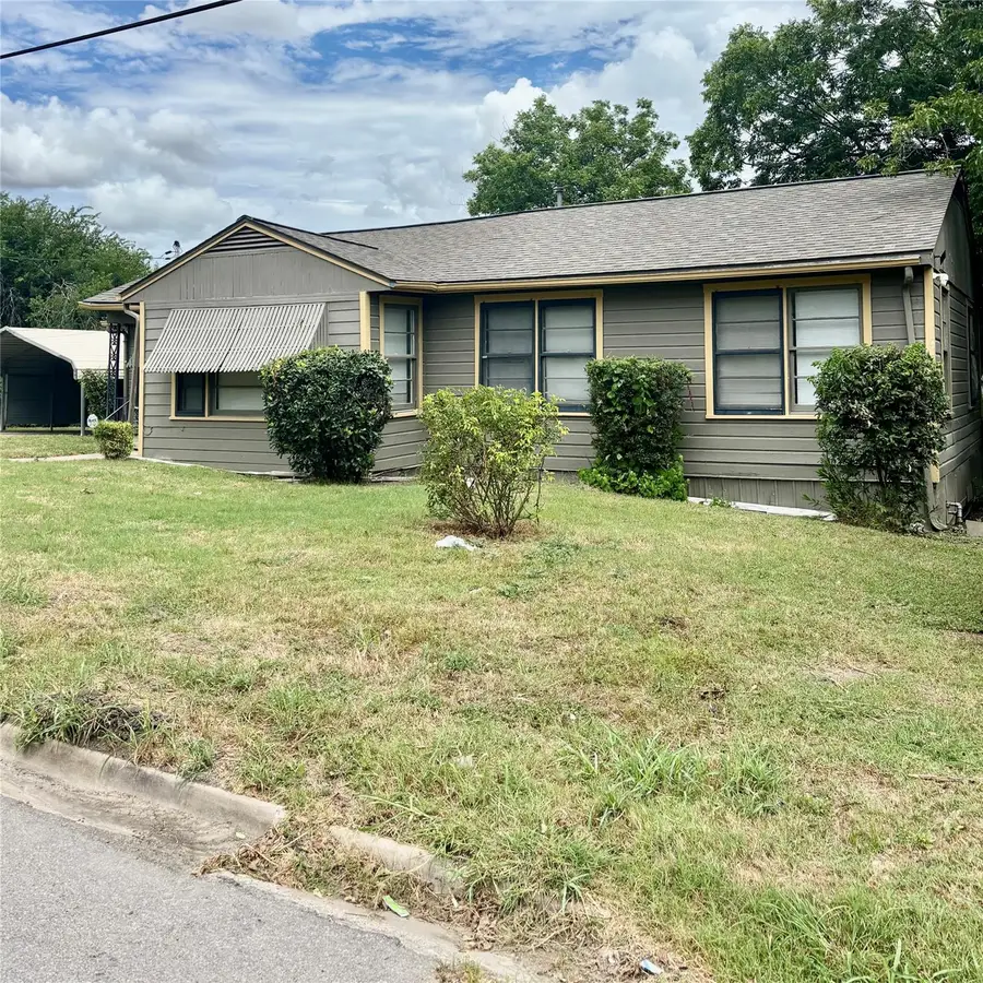 415 E 7th St, Taylor, TX 76574 - #3