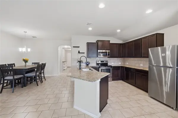 8867 Belgian Fls, San Antonio, TX 78254