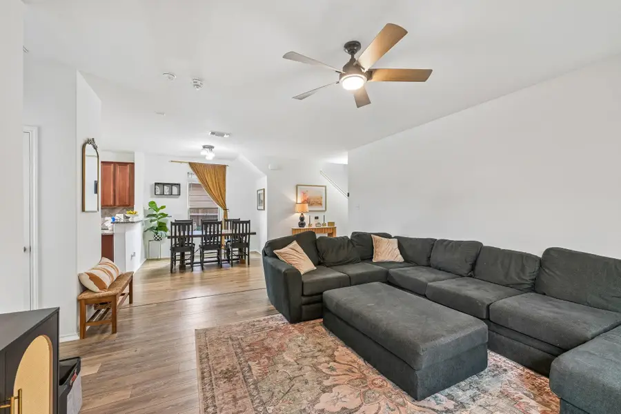 216 La Dera Dr, Liberty Hill, TX 78642 - #2