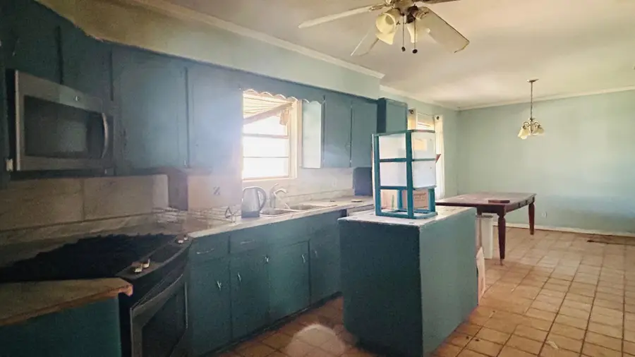 1120 W Goforth Rd, Buda, TX 78610 - #3