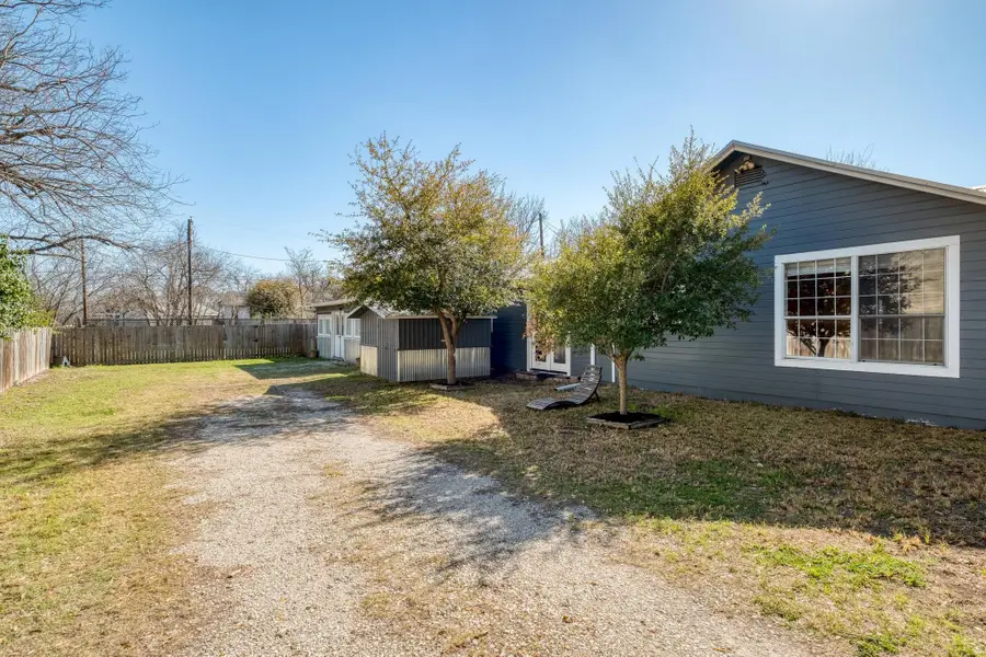 1409 Burns Blvd, Taylor, TX 76574 - #3