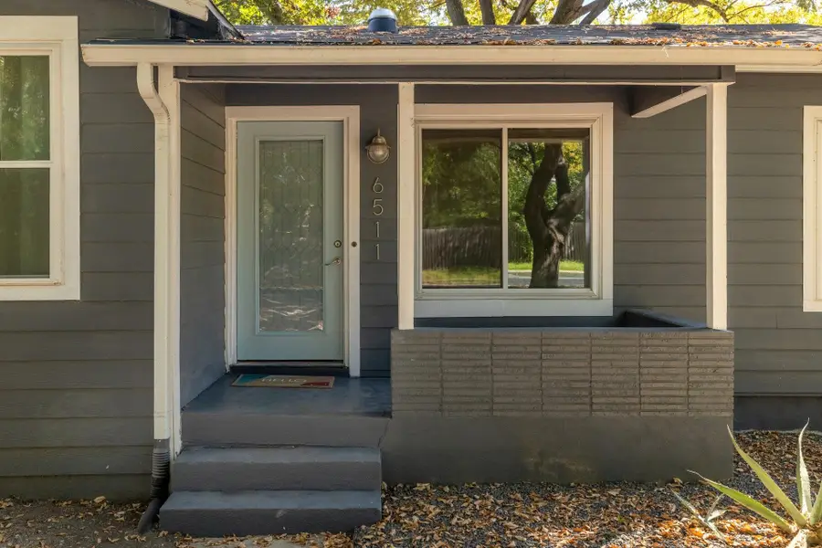 6511 Chesterfield Ave, Austin, TX 78752 - Image #3