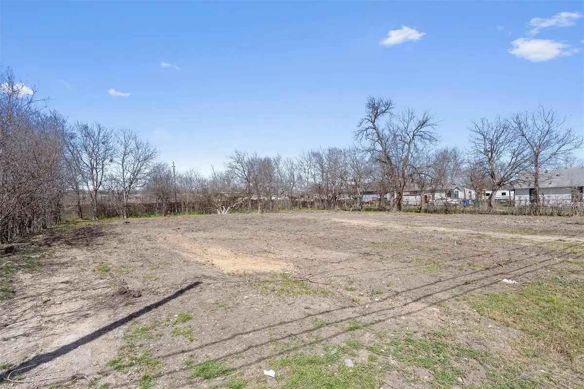 508 W Martin Luther King Jr Blvd, Taylor, TX 76574 - #1