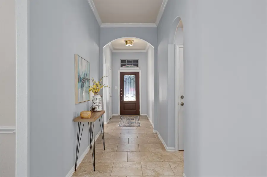 417 Briar Park Dr, Georgetown, TX 78626 - Image #2