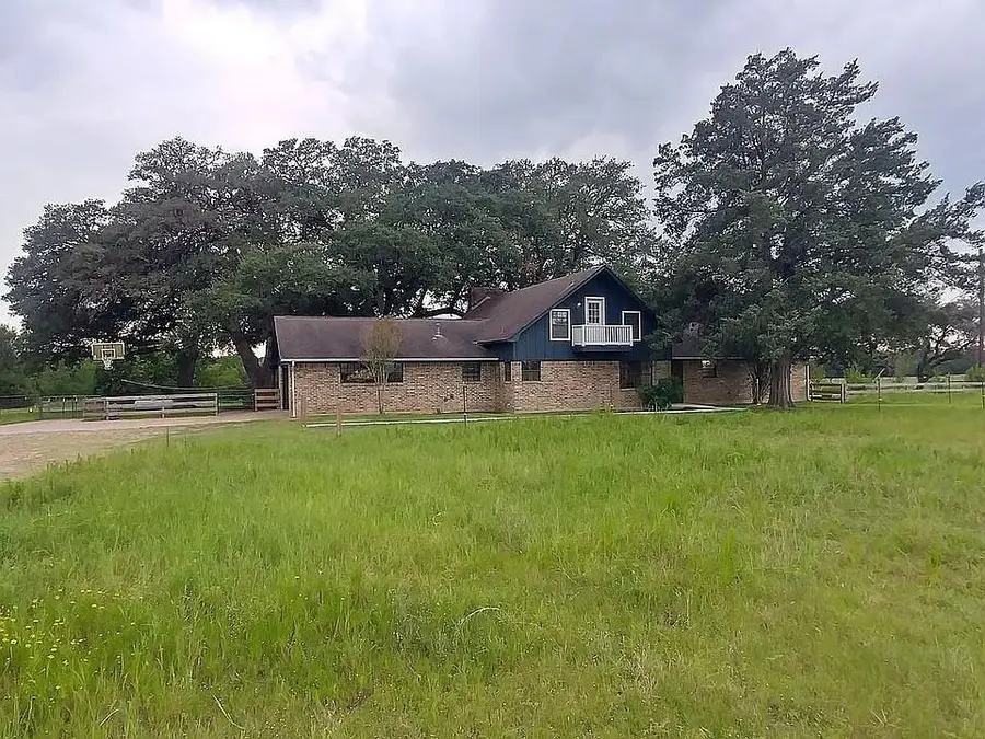 105 Red Tip Ln, Brenham, TX 77833 - #3