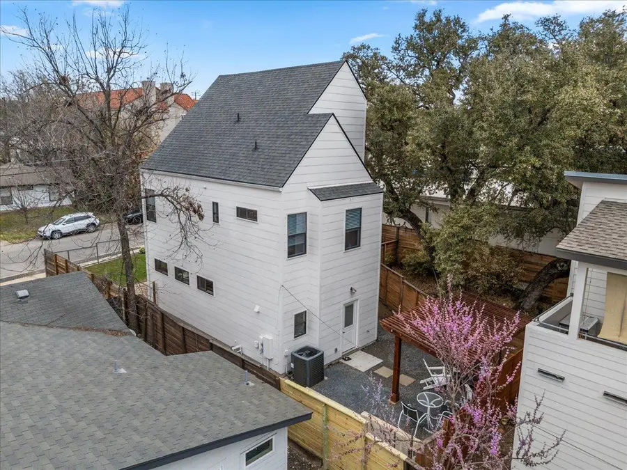 115 Havana St #A, Austin, TX 78704 - #2