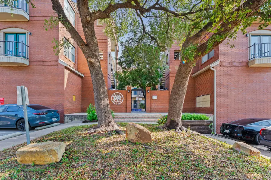 106 E 30th St #308, Austin, TX 78705 - #3