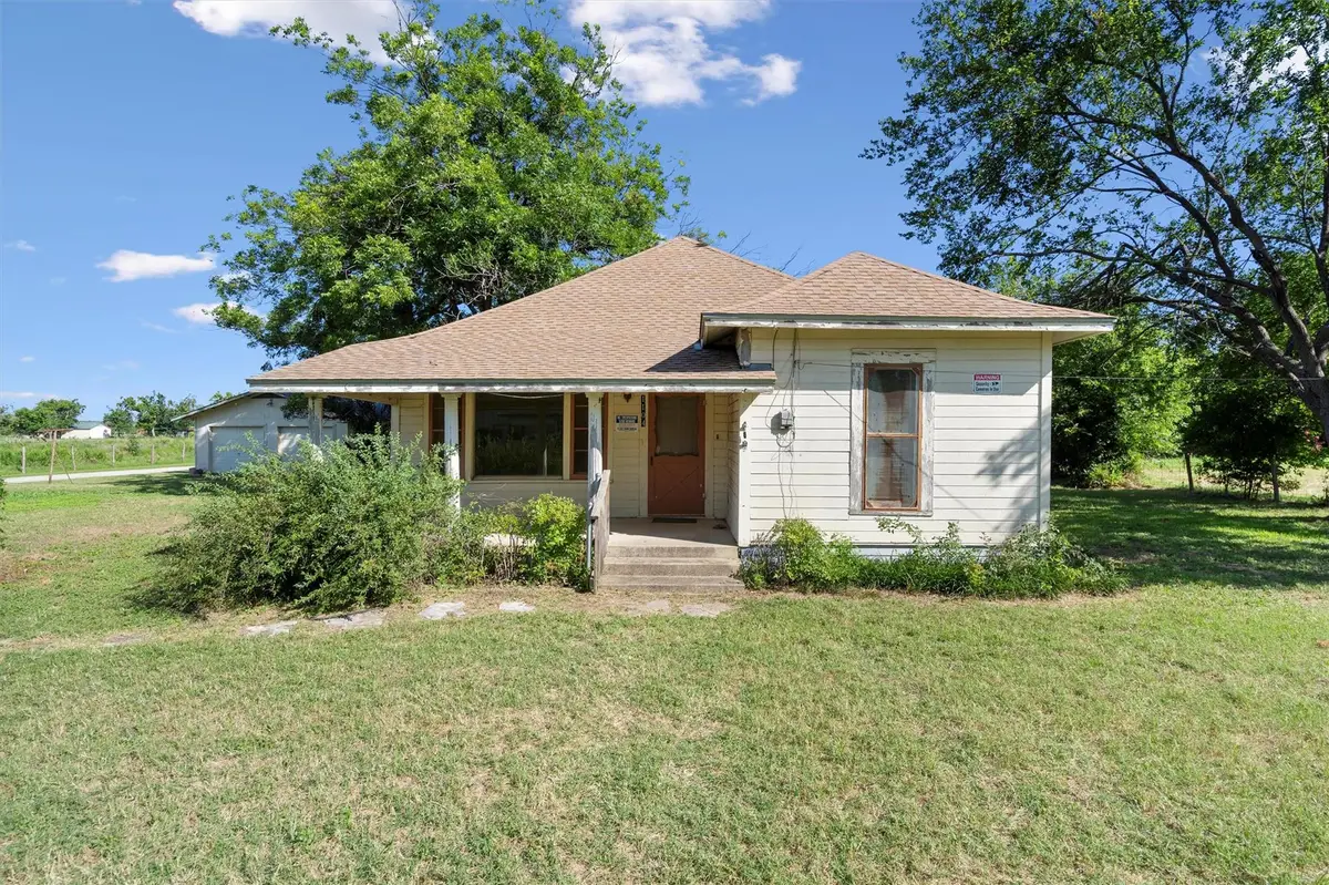 1104 E Umlang St, Thorndale, TX 76577 - Image #1