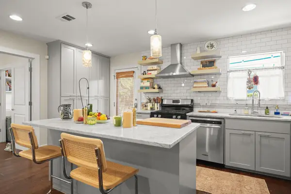 1110 W Oltorf St, Austin, TX 78704