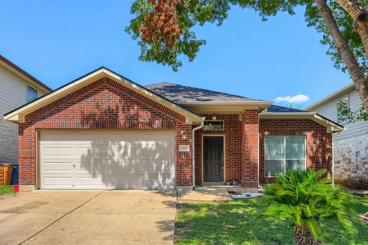 9305 Pioneer Forest Dr, Austin, TX 78744 - #1