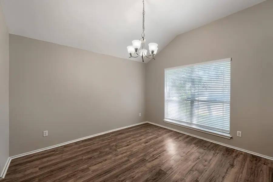9305 Pioneer Forest Dr, Austin, TX 78744 - #2