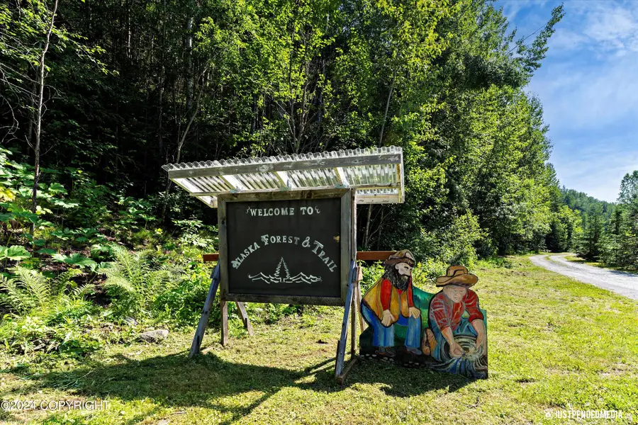 60995 Resurrection Creek Road, Hope, AK 99605 - Image #3
