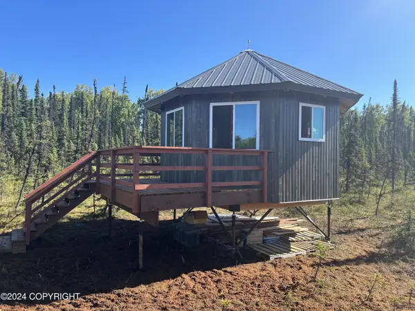 21682 S Surprise Circle, Trapper Creek, AK 99683
