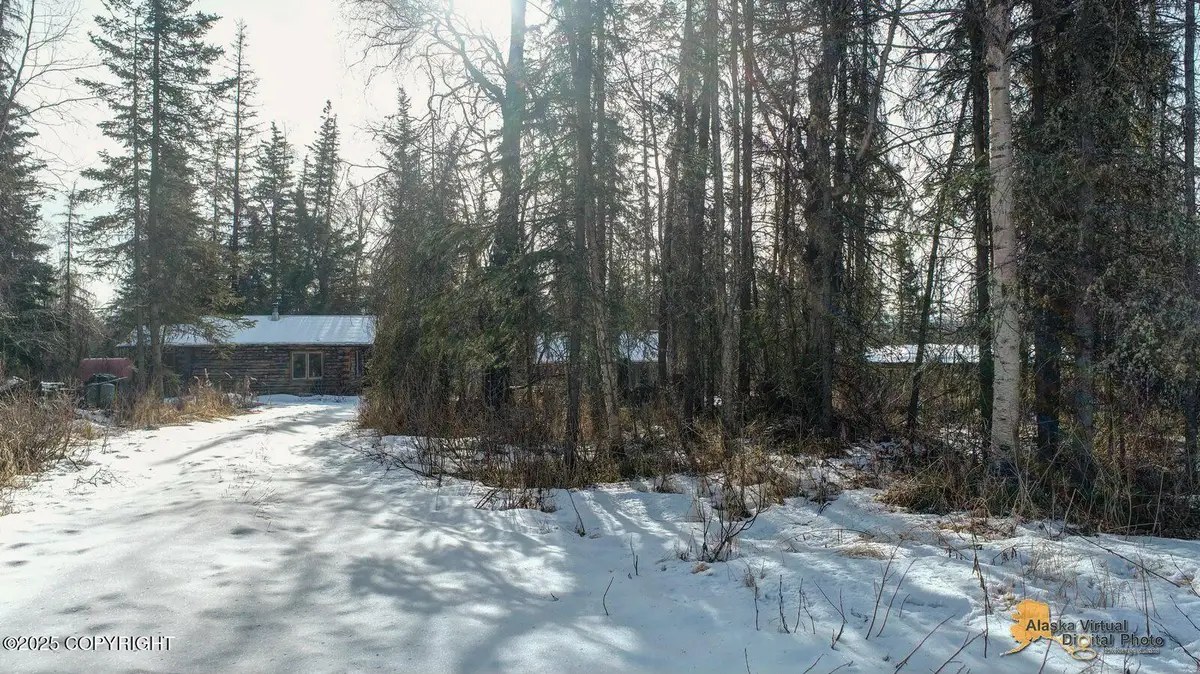 6460 E Edgerton Parks Road, Palmer, AK 99645 - Image #1