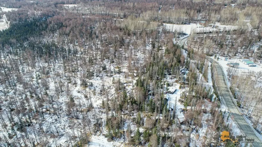 6460 E Edgerton Parks Road, Palmer, AK 99645 - Image #2