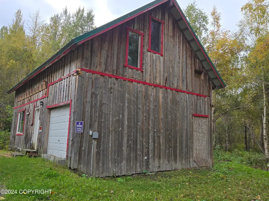 8054 S Bending Birch, Palmer, AK 99645 - Image #2