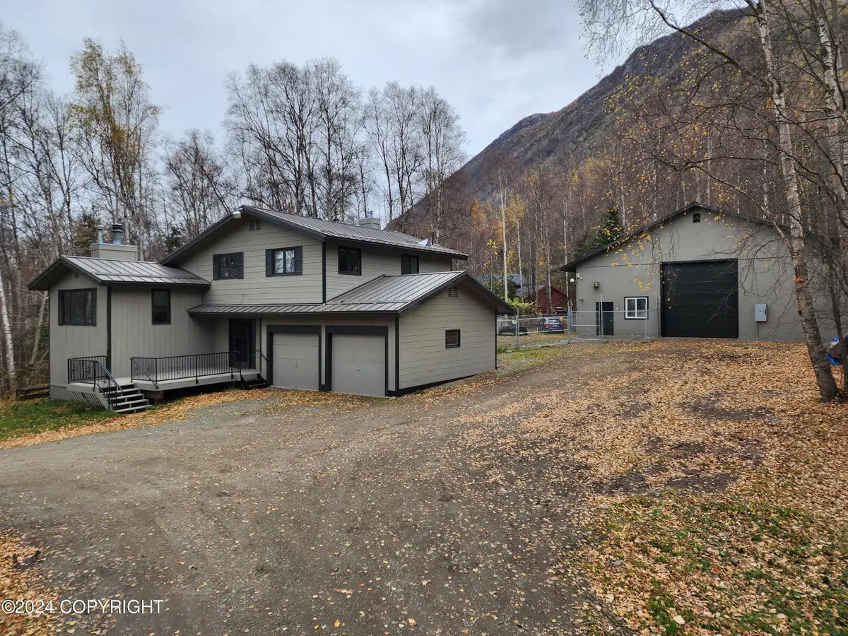 20527 Mark Circle, Chugiak, AK 99567 - Image #1