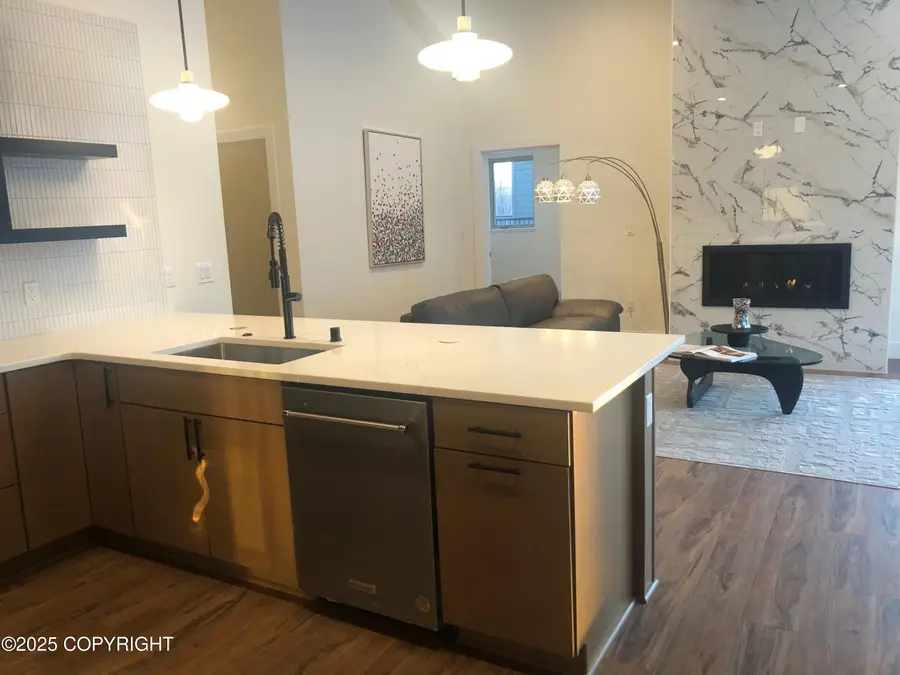 5376 Sandhill Loop, Anchorage, AK 99502 - Image #2