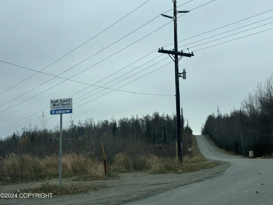 7444 W Carmel Road, Wasilla, AK 99623 - Image #3
