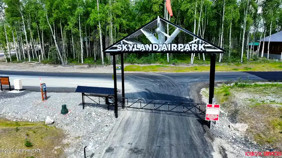 48484 S Grizzly Bear Circle, Willow, AK 99688 - Image #2