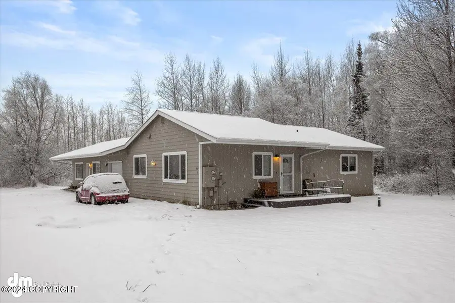 937 W Auklet Avenue, Palmer, AK 99645 - Image #3