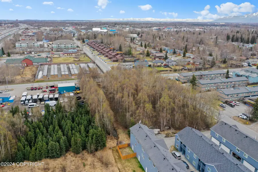 7220 Meadow Street, Anchorage, AK 99507 - Image #3