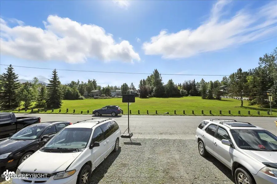 7313 Peck Avenue, Anchorage, AK 99504 - Image #2