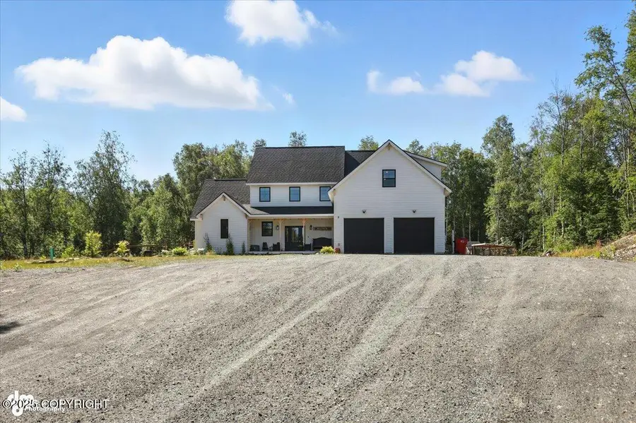 4524 N Amberwood Place, North Lakes, AK 99645 - Image #2