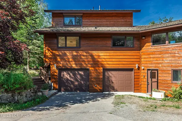 6815 Double Tree Court, Anchorage, AK 99507