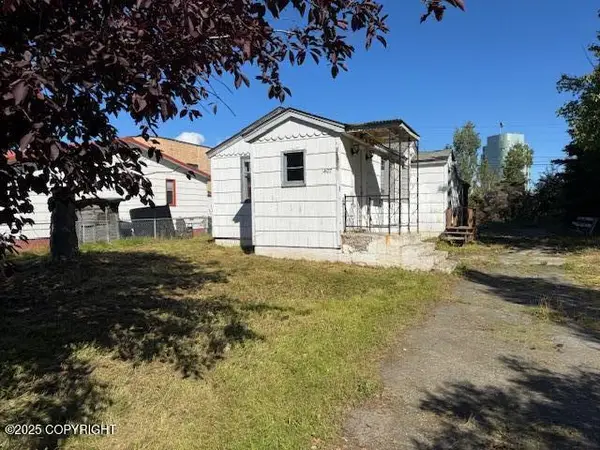 1407 W 33rd Avenue, Anchorage, AK 99503