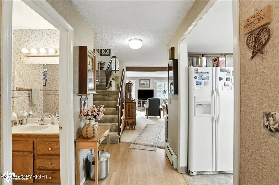 6536 Fairweather Drive, Anchorage, AK 99518 - Image #3