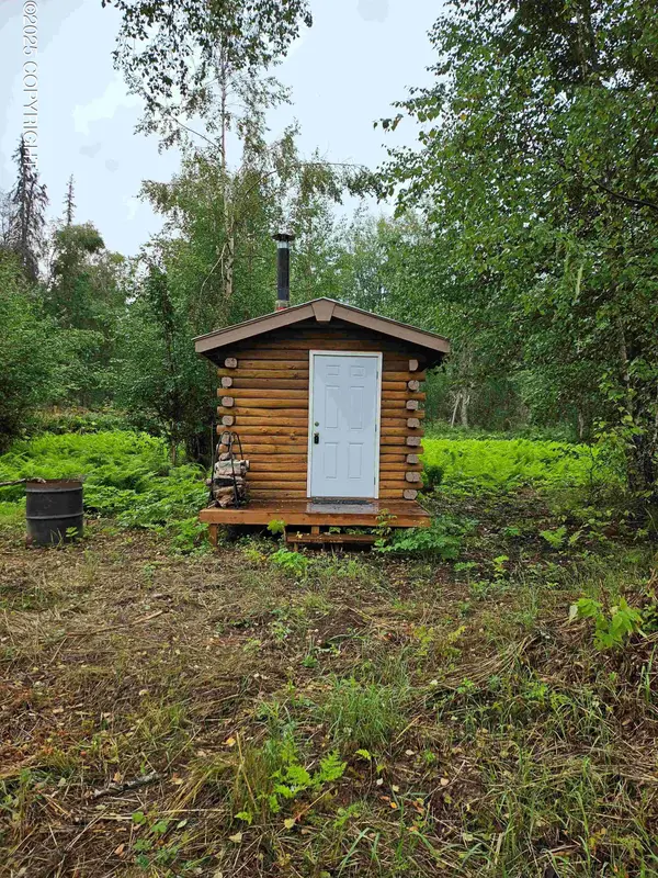 11000 E Jewel Hillstrom Road, Trapper Creek, AK 99683