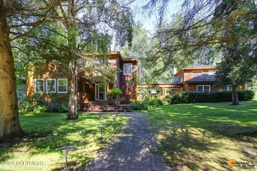 1607 W 14th Avenue, Anchorage, AK 99501 - Image #2