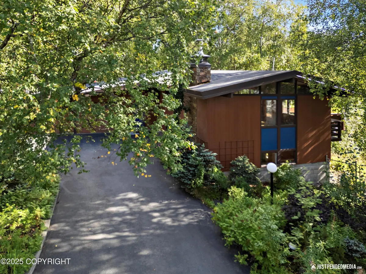 4410 O'malley Road, Anchorage, AK 99507 - Image #1