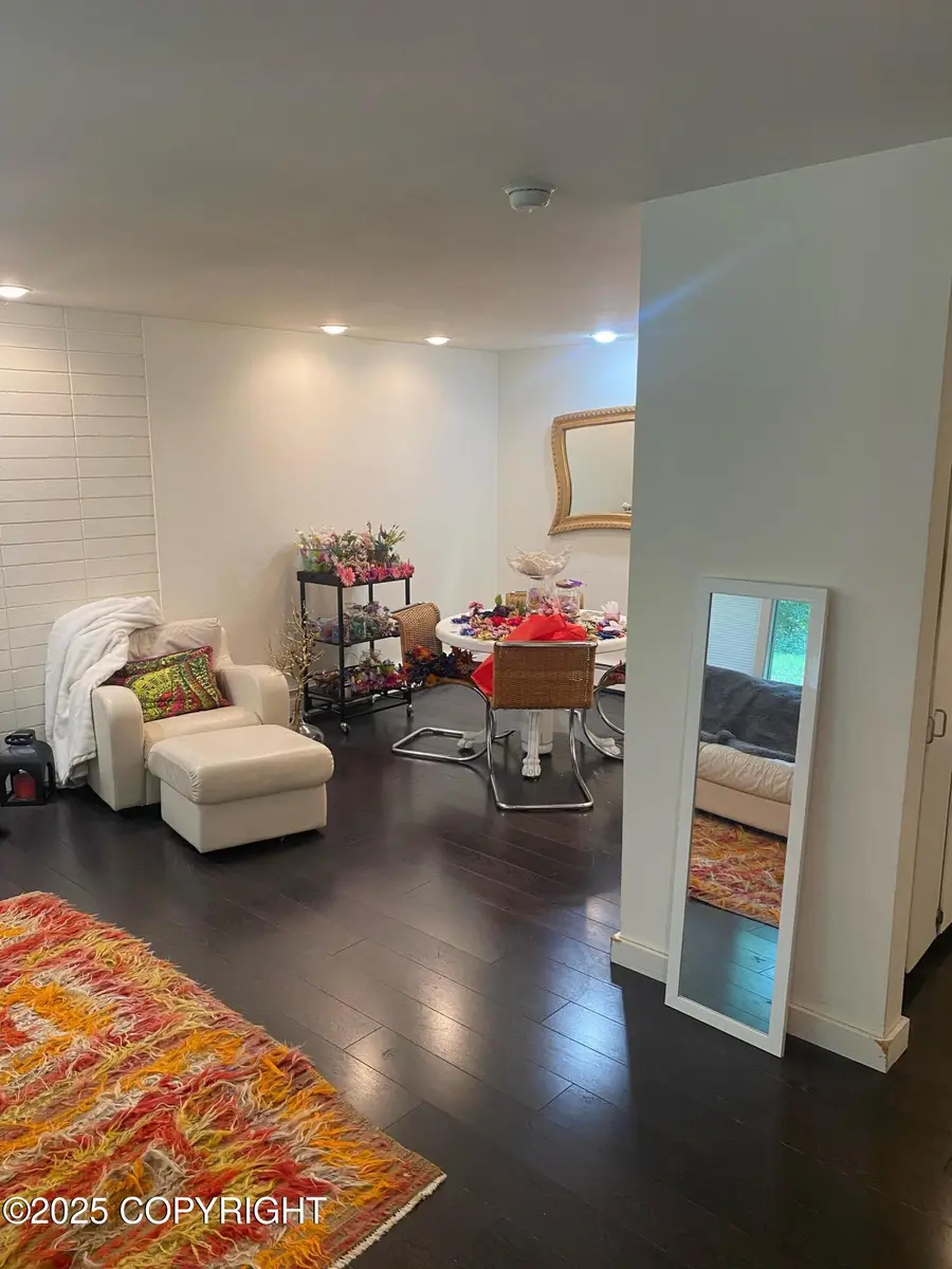 5545 Fairbanks Street, Anchorage, AK 99518 - Image #3